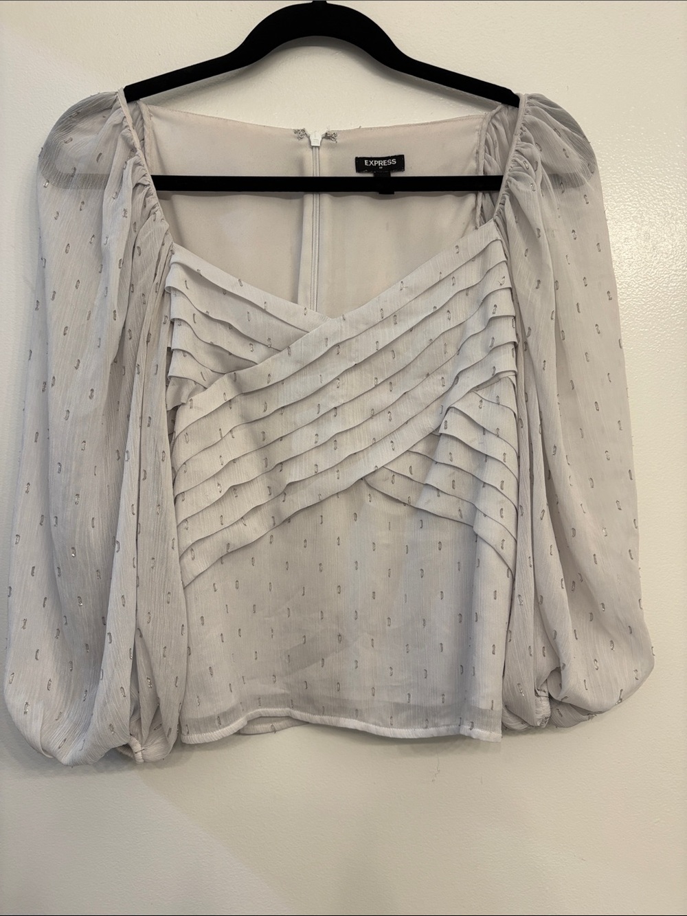 Express Women's Light Cream Pleated Puff-Sleeve Blouse